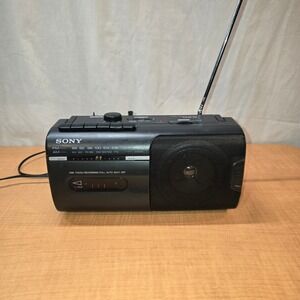Vintage 1990s Sony SFM-10 Portable AM/FM Radio Cassette Player Boombox WORKING